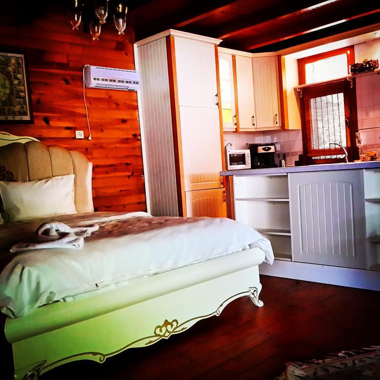 Sapanca Tas Ev Bed & Breakfast Darica  Room photo